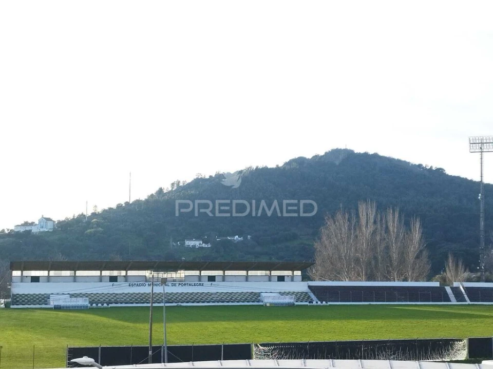 Apartamento T4 para Venda em Ribeira de Nisa e Carreiras Foto 4