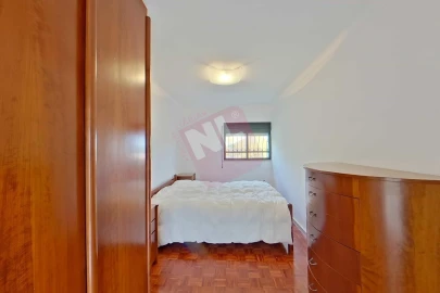 Moradia T4 para Venda em Olivais