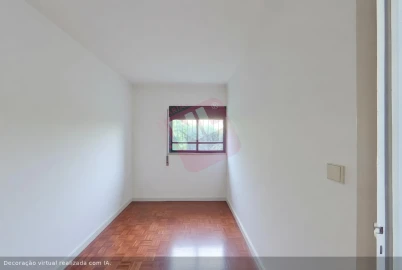 Moradia T4 para Venda em Olivais