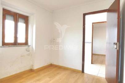 Moradia T2 para Venda em Muge