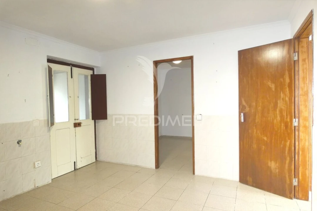 Moradia T2 para Venda em Muge Foto 16
