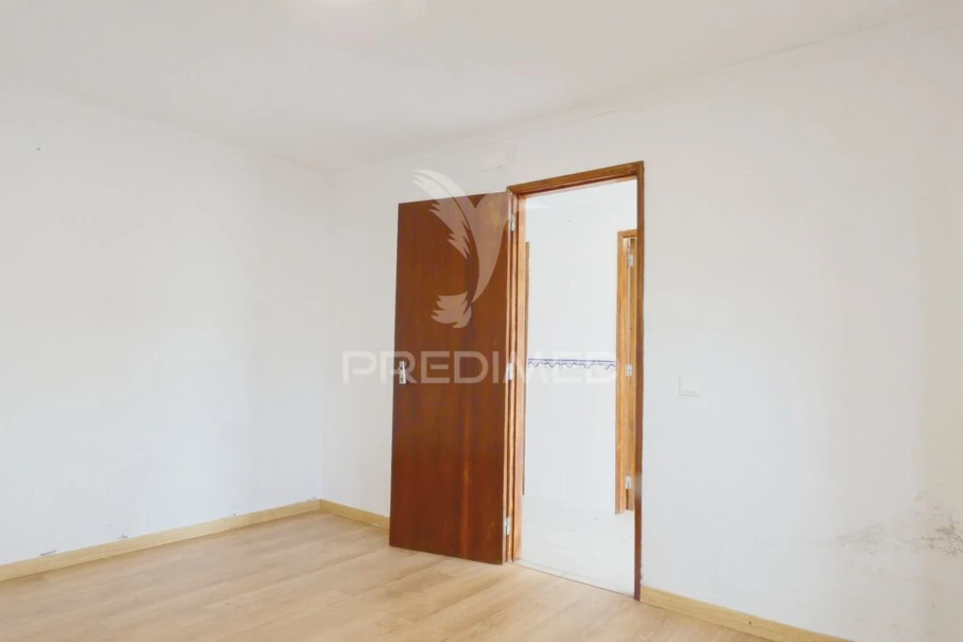 Moradia T2 para Venda em Muge Foto 9