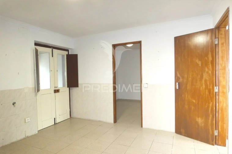 Moradia T2 para Venda em Muge Foto 16