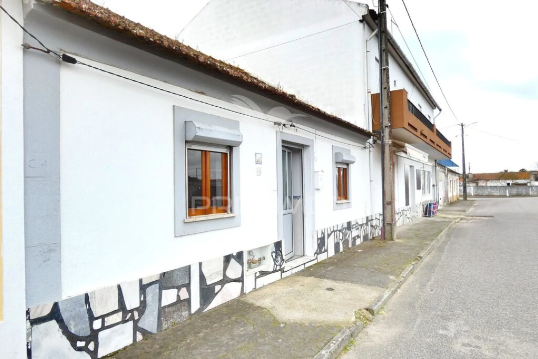 Moradia T2 para Venda em Muge Foto 6