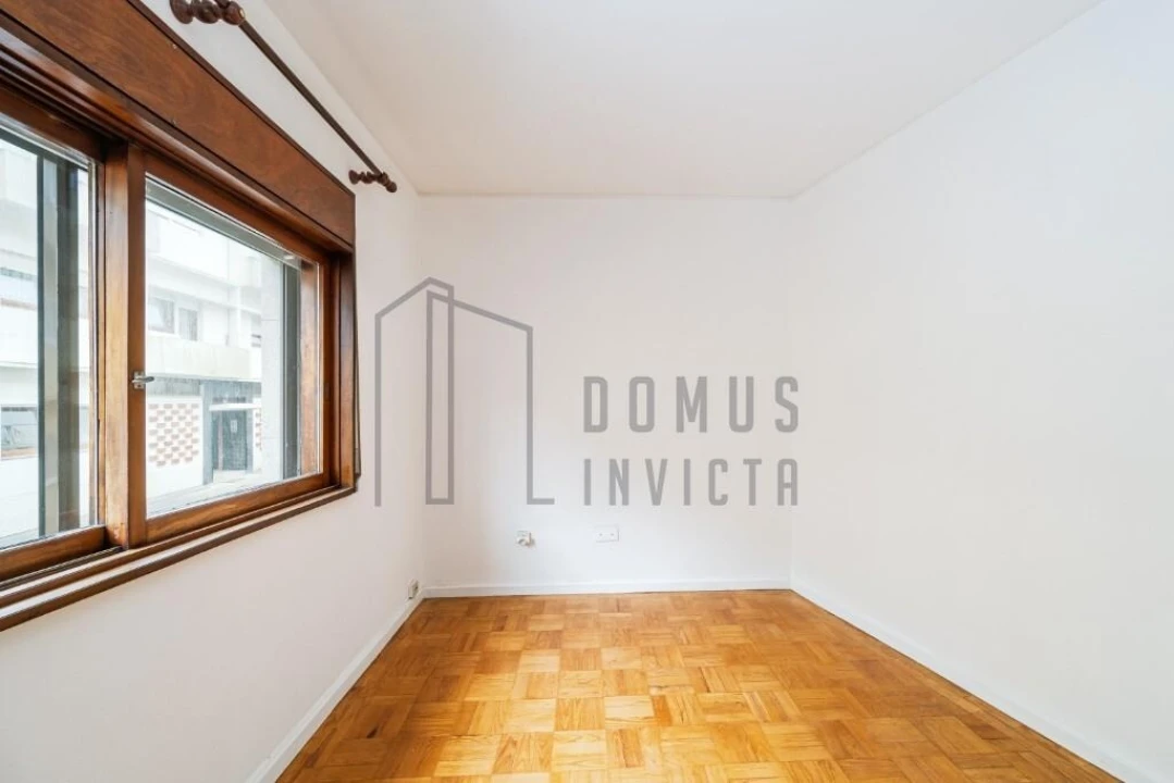 Apartamento T2 para Arrendamento em Aldoar, Foz do Douro e Nevogilde Foto 17