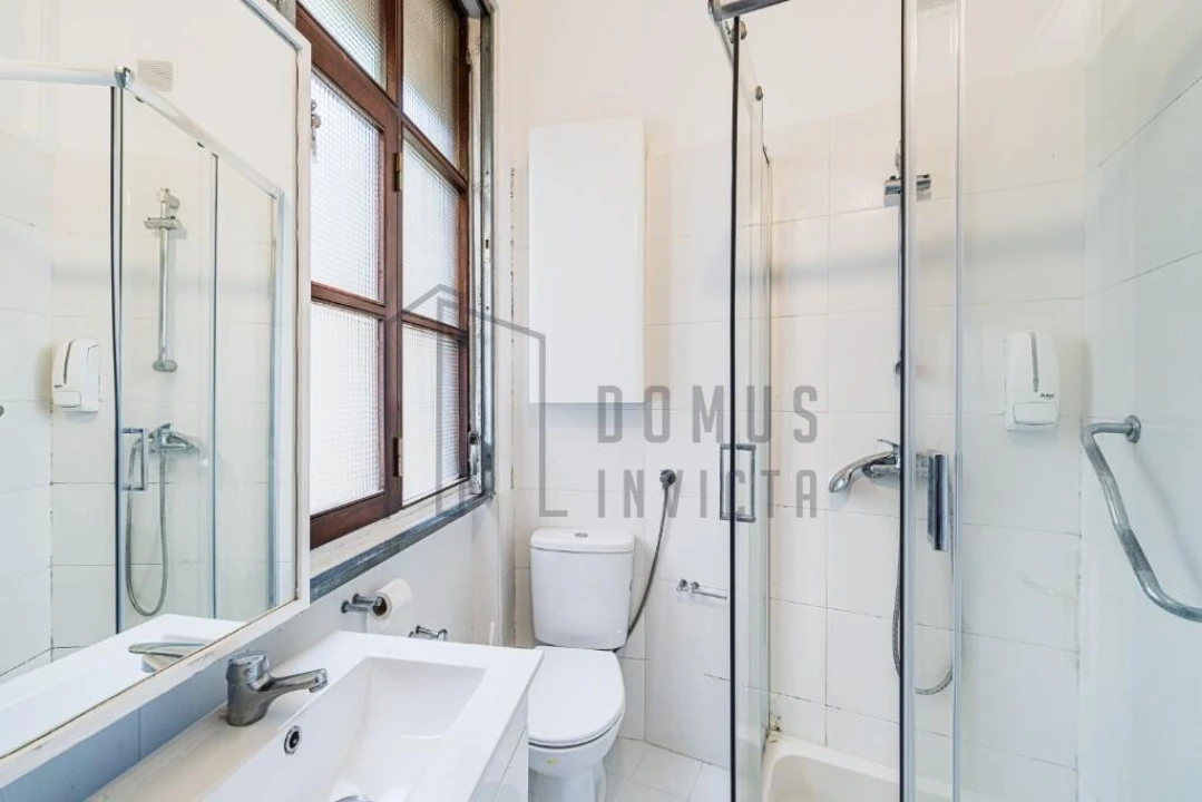 Apartamento T2 para Arrendamento em Aldoar, Foz do Douro e Nevogilde Foto 21