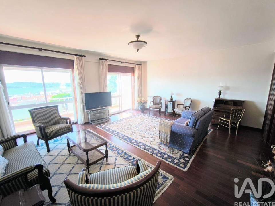 Apartamento T4 para Arrendamento em Belém Foto 1