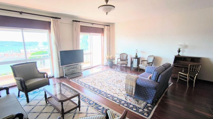 Apartamento T4 para Arrendamento em Belém
