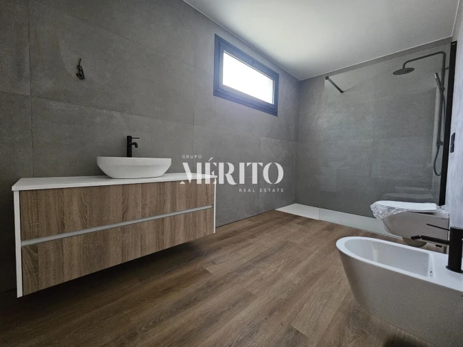 Moradia T3 para Venda em São Torcato Foto 18