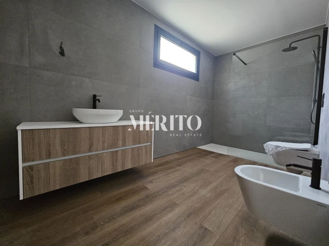 Moradia T3 para Venda em São Torcato Foto 13