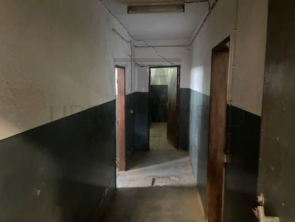 Armazém para Venda em Amiais de Baixo Foto 13