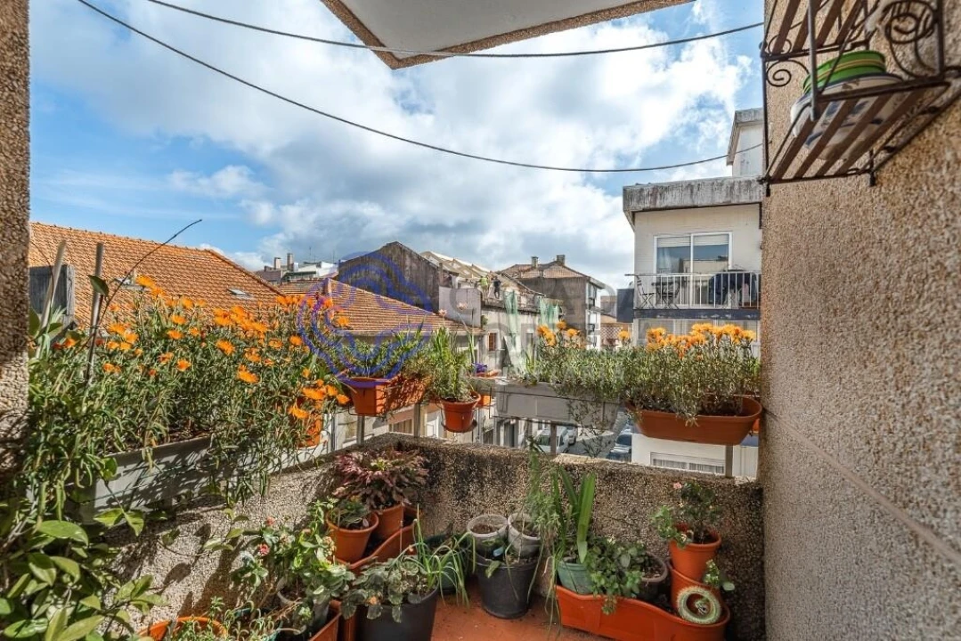 Apartamento T2 para Venda em Paranhos Foto 15