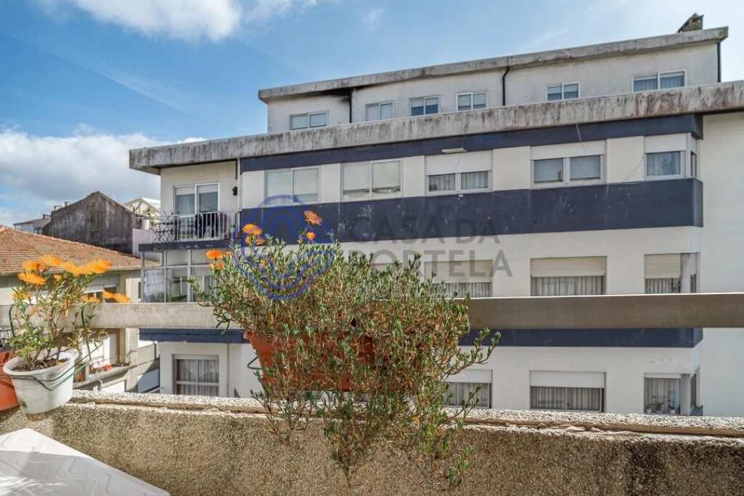 Apartamento T2 para Venda em Paranhos Foto 14