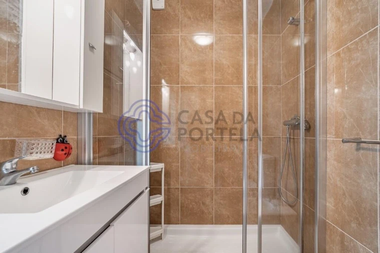 Apartamento T2 para Venda em Paranhos Foto 11