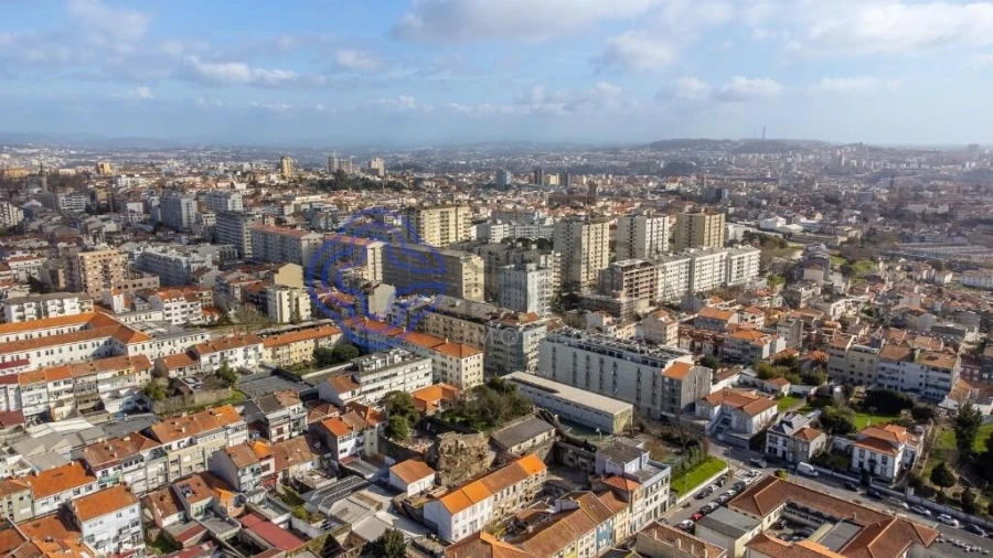 Apartamento T2 para Venda em Paranhos Foto 19