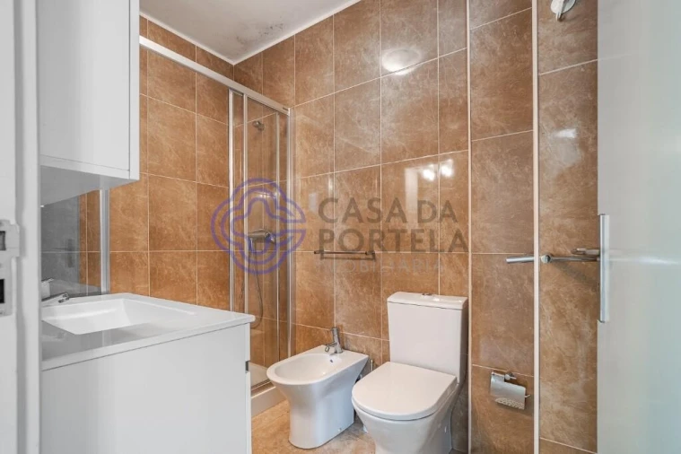 Apartamento T2 para Venda em Paranhos Foto 10