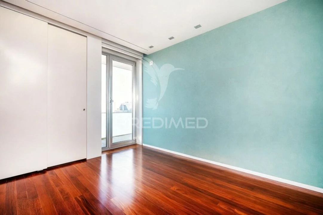 Apartamento T3 para Venda em Alheira e Igreja Nova Foto 17