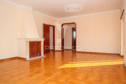 Moradia T2 para Venda em Arruda dos Vinhos