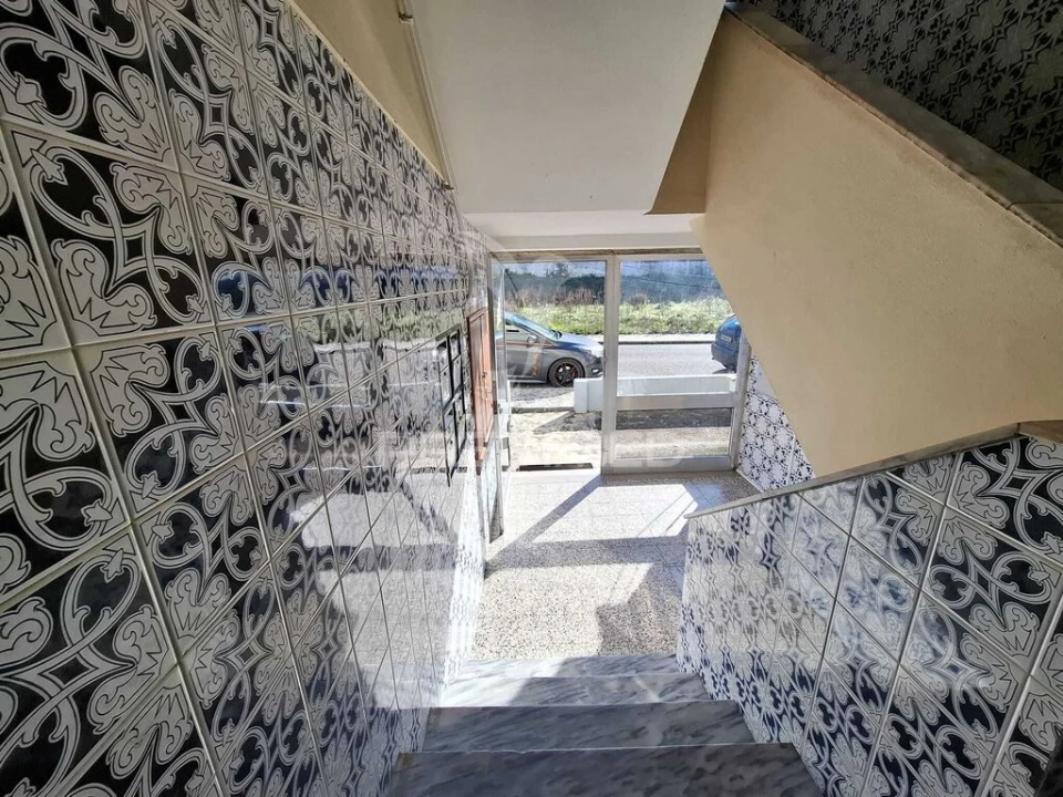 Apartamento T2 para Venda em Alcobaça e Vestiaria Foto 3