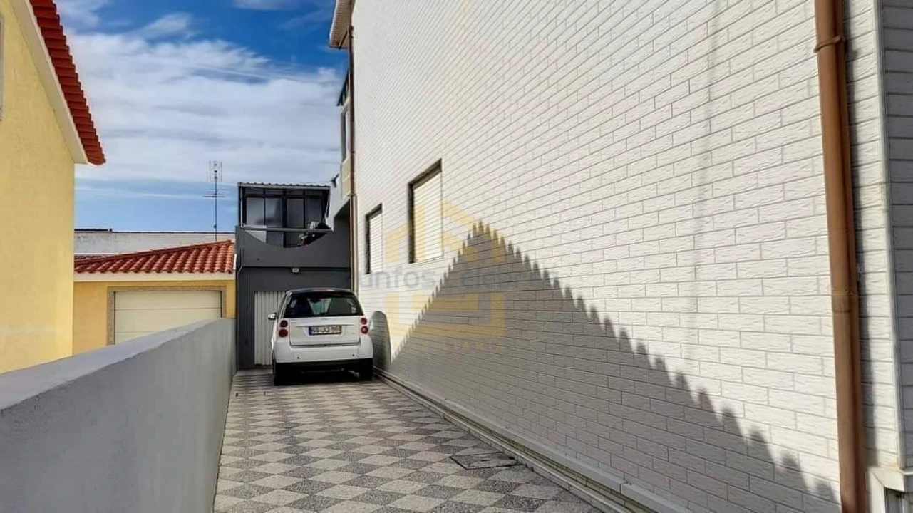 Moradia T7 para Venda em Vila do Conde Foto 11