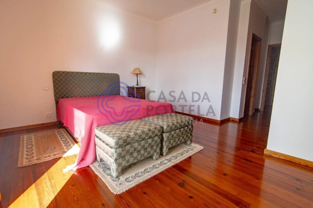 Moradia T7 para Venda em Gondarem Foto 51