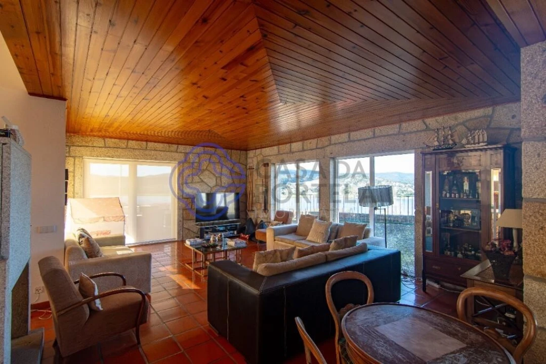 Moradia T7 para Venda em Gondarem Foto 39