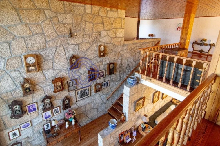 Moradia T7 para Venda em Gondarem Foto 42