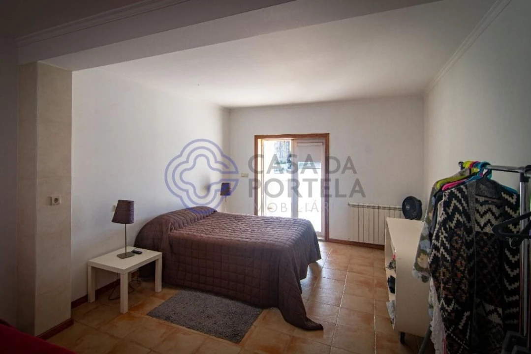 Moradia T7 para Venda em Gondarem Foto 25