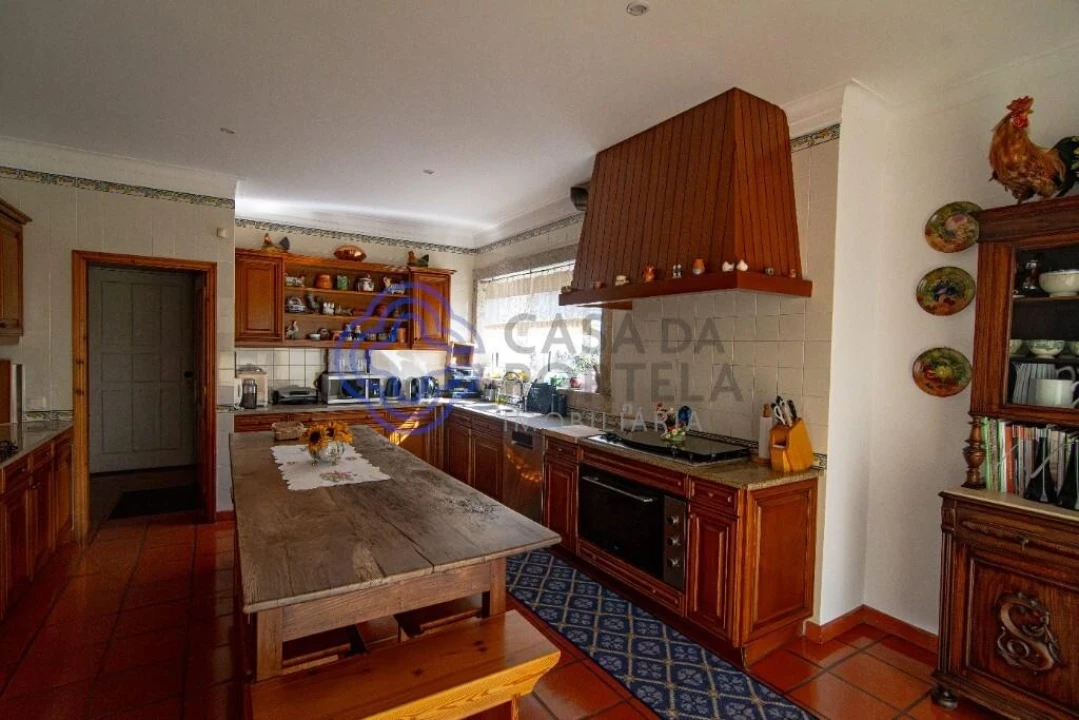 Moradia T7 para Venda em Gondarem Foto 35