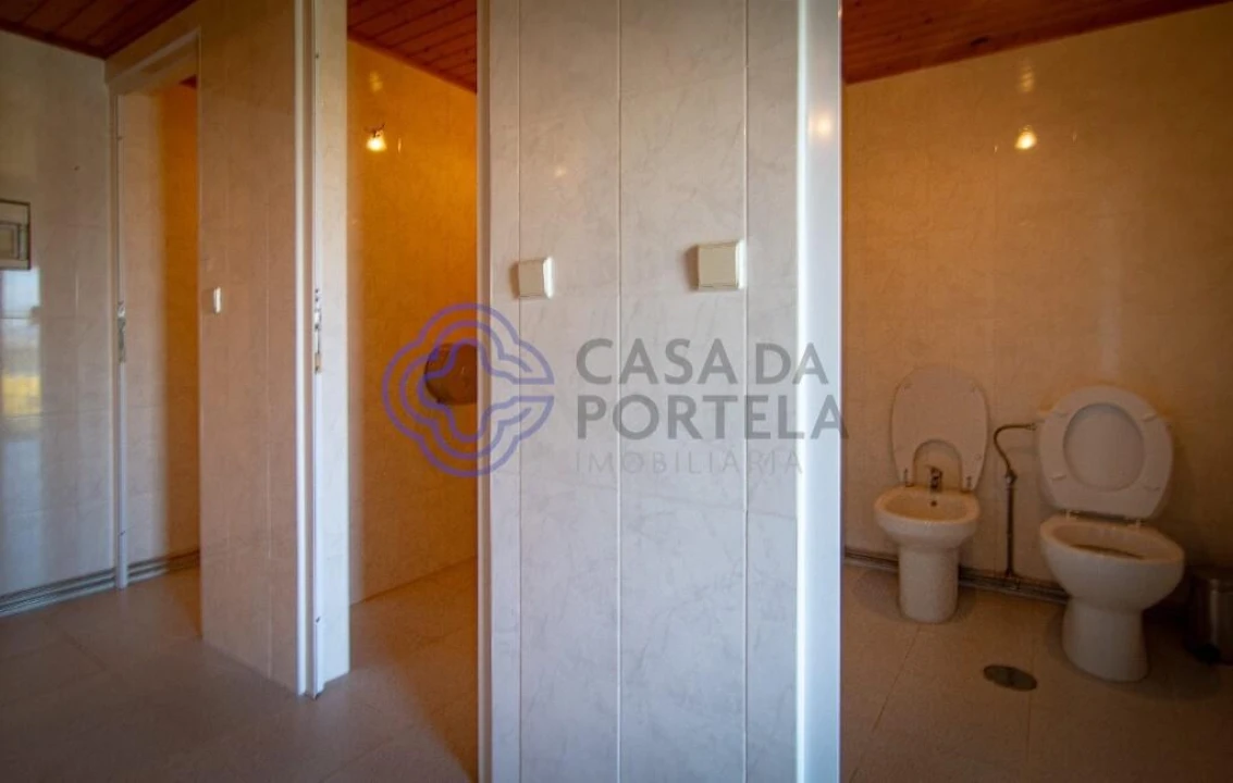 Moradia T7 para Venda em Gondarem Foto 20