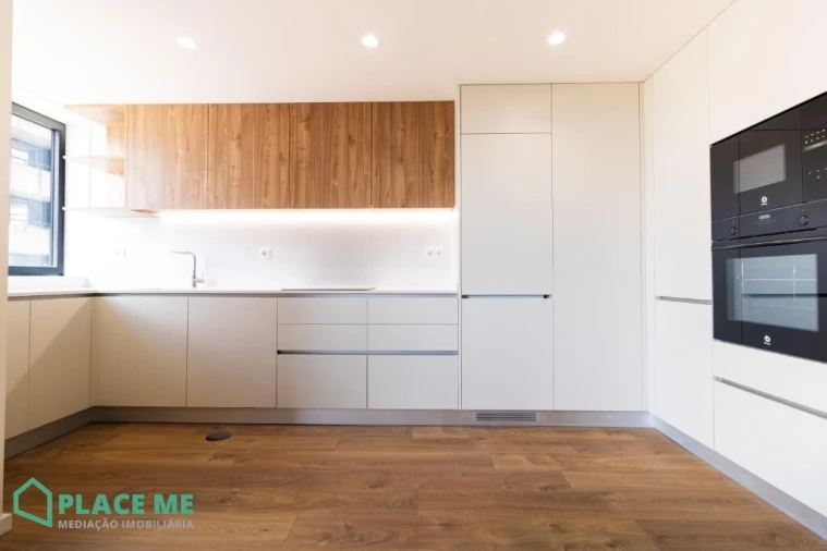 Apartamento T2 para Arrendamento em Azurem Foto 4