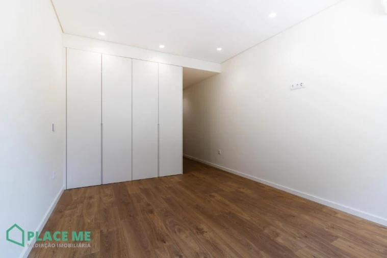 Apartamento T2 para Arrendamento em Azurem Foto 15