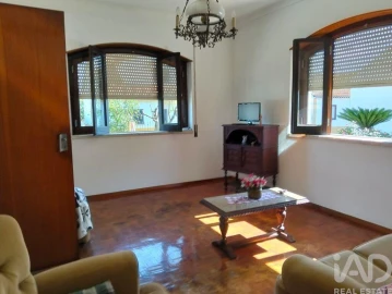 Moradia T3 para Venda em Vale de Cavalos