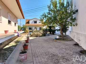 Moradia T3 para Venda em Vale de Cavalos