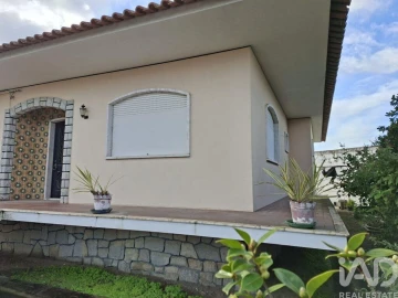 Moradia T3 para Venda em Vale de Cavalos