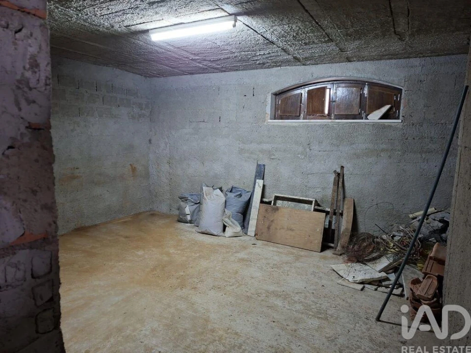 Moradia T3 para Venda em Vale de Cavalos Foto 37