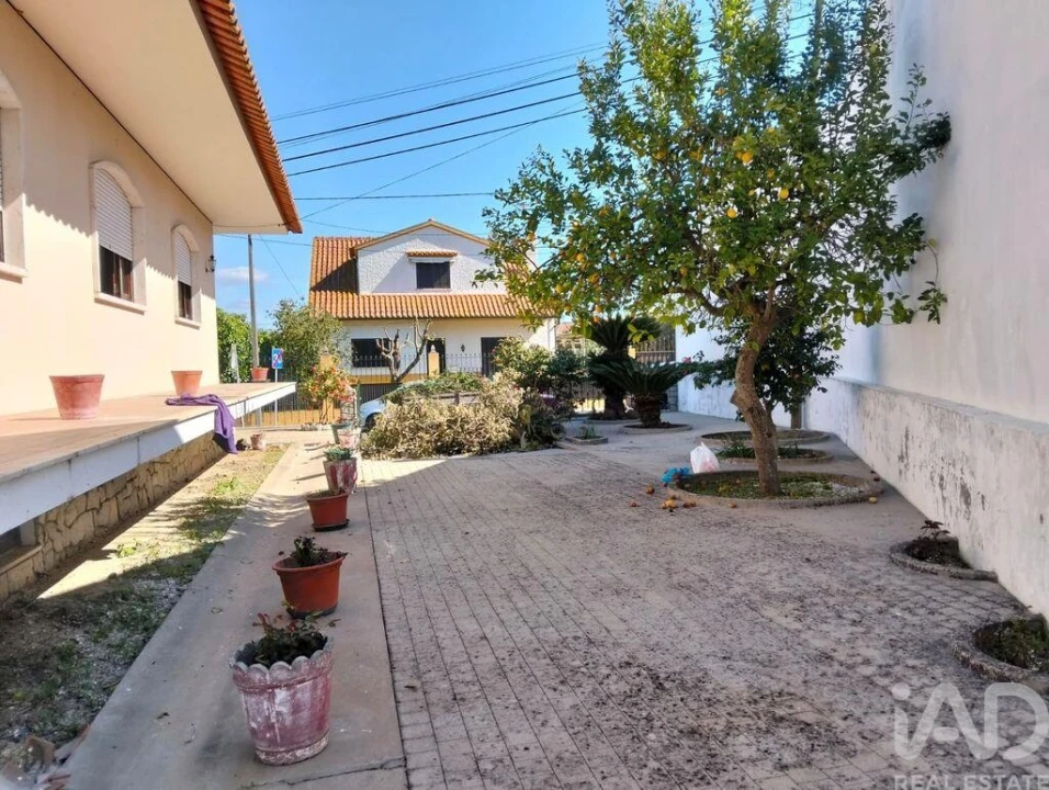 Moradia T3 para Venda em Vale de Cavalos Foto 7