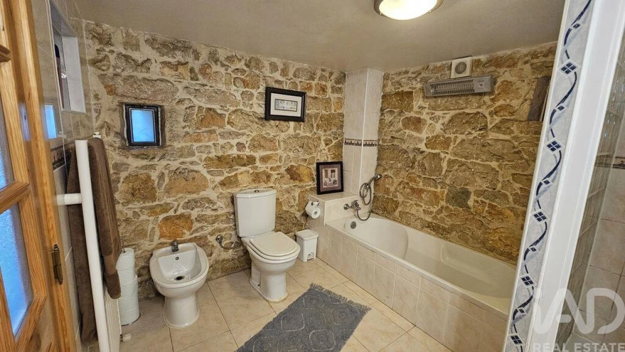 Moradia T2 para Venda em Santiago da Guarda Foto 8