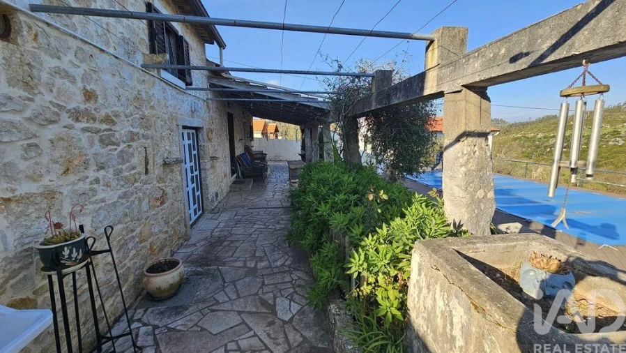 Moradia T2 para Venda em Santiago da Guarda Foto 24