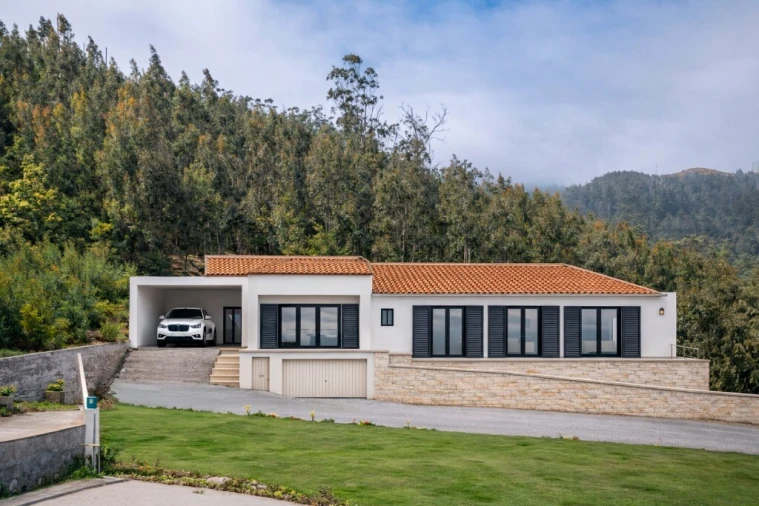 Terreno para Venda em Camacha Foto 3