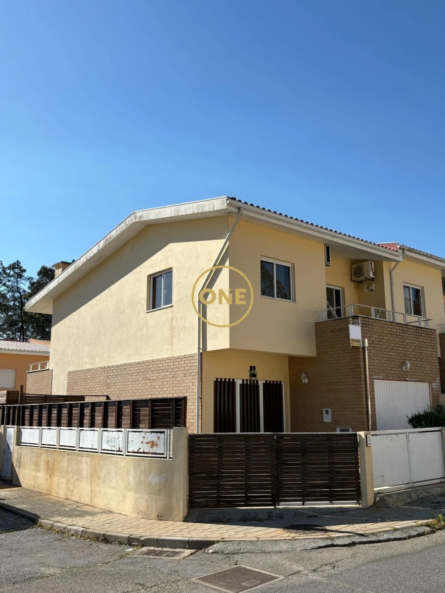 Moradia T3 para Venda em Fradelos Foto 1