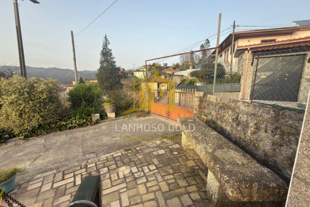 Moradia T4 para Venda em Sobradelo da Goma Foto 12