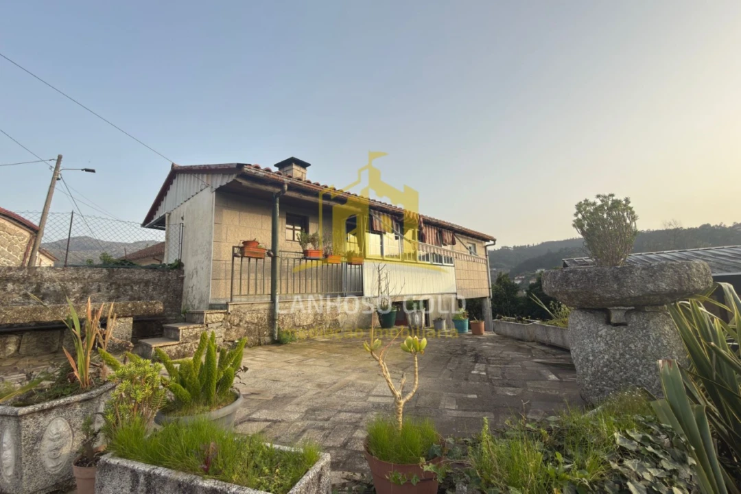 Moradia T4 para Venda em Sobradelo da Goma Foto 13