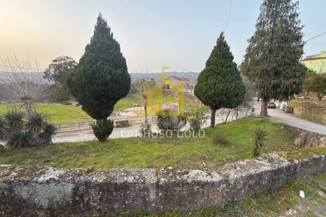 Moradia T4 para Venda em Sobradelo da Goma Foto 14