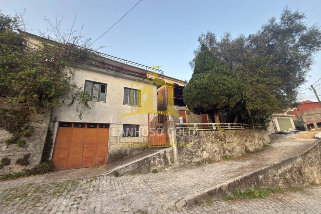 Moradia T4 para Venda em Sobradelo da Goma Foto 17