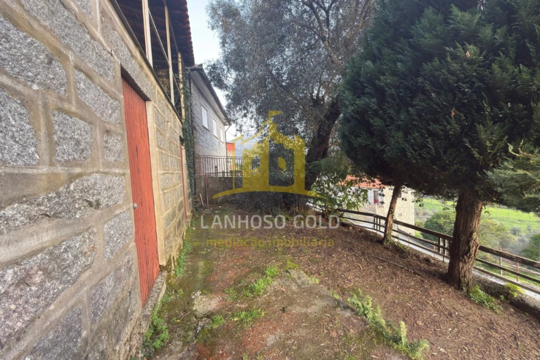 Moradia T4 para Venda em Sobradelo da Goma Foto 18