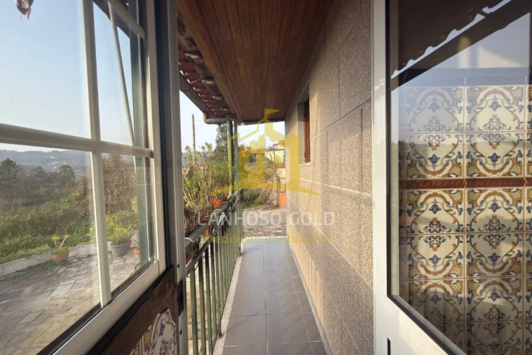 Moradia T4 para Venda em Sobradelo da Goma Foto 5