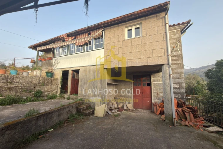 Moradia T4 para Venda em Sobradelo da Goma Foto 16