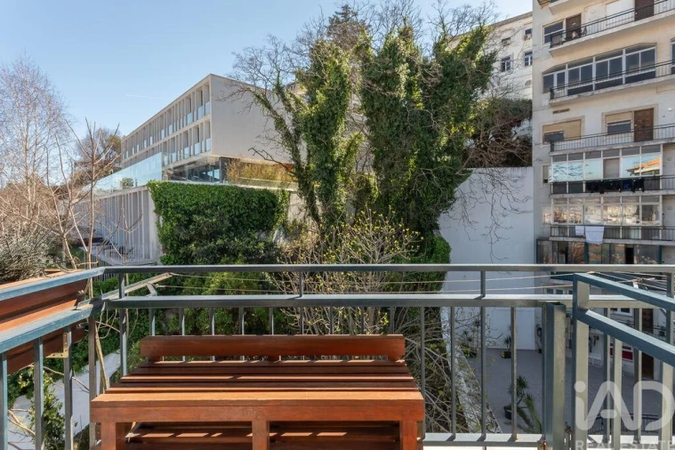 Apartamento T1 para Arrendamento em Santo António Foto 5