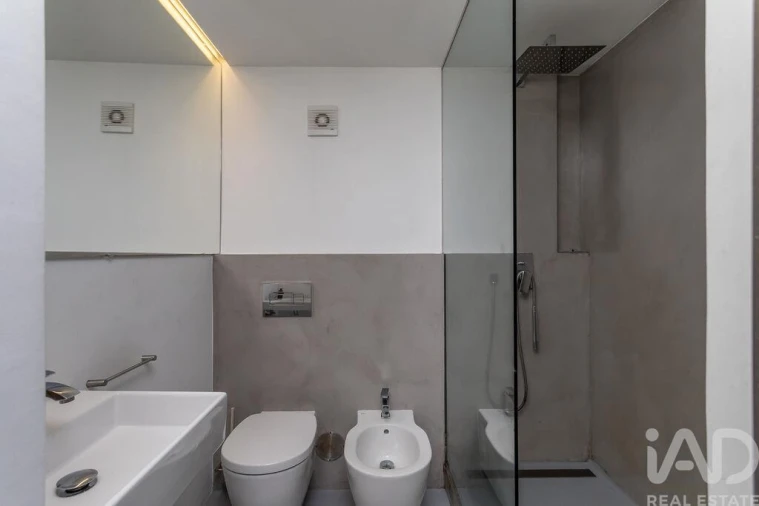 Apartamento T1 para Arrendamento em Santo António Foto 15